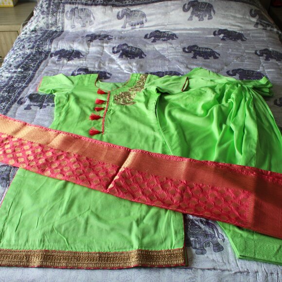 Green Salwar - Picture 5 of 5